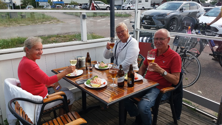 Lunch på hamnpuben